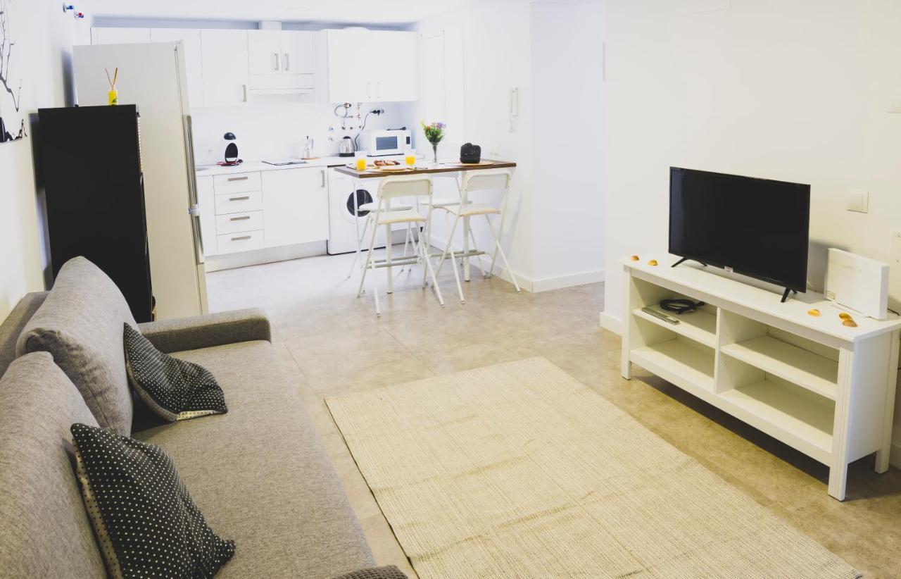 Cdz - Botica, Encantador Apartamento En Pleno Centro Historico Cadice Esterno foto